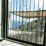 Sea Breeze House *